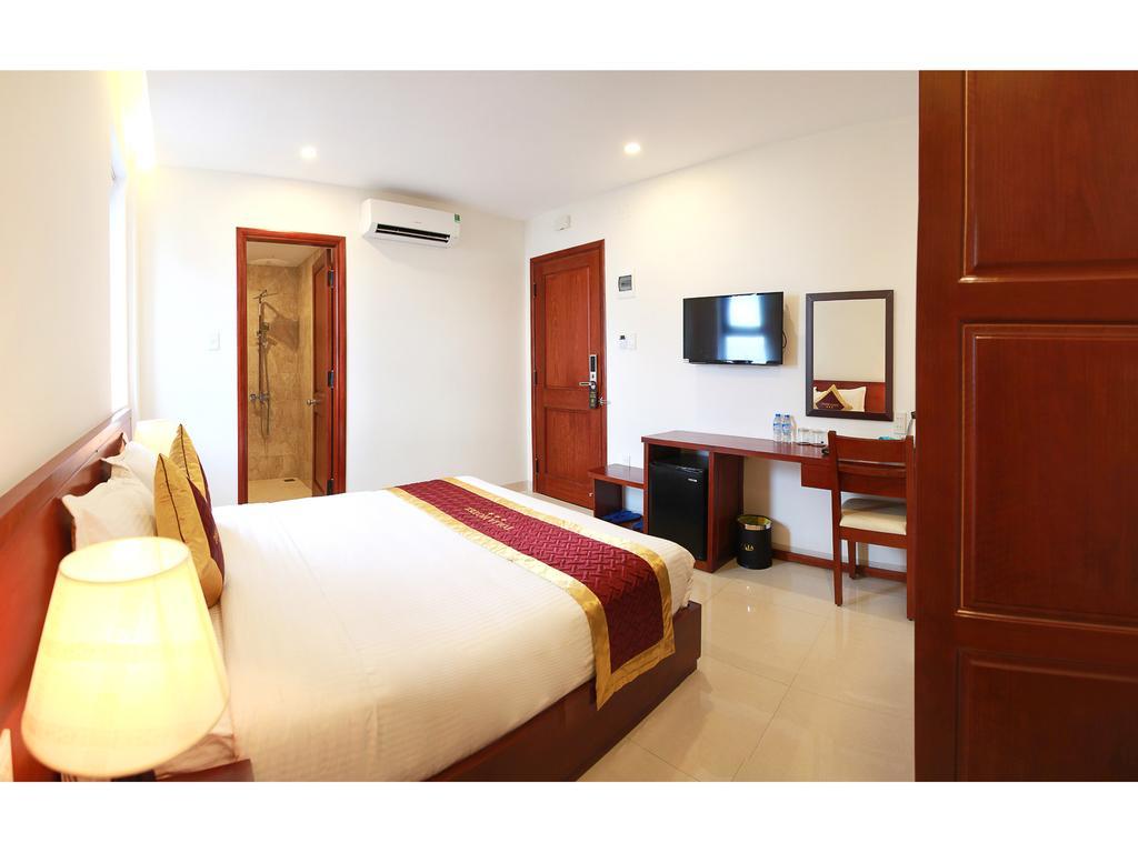 Tolia Hotel Da Nang Esterno foto