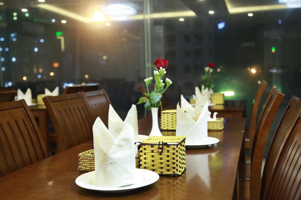Tolia Hotel Da Nang Esterno foto